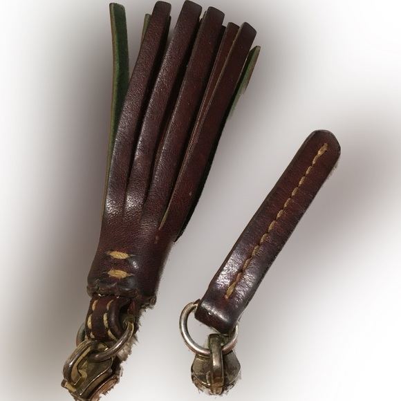 DOONEY & BOURKE Leather Tassel and Zipper Pull Strap Key Fob Bag Charm - Picture 4 of 11